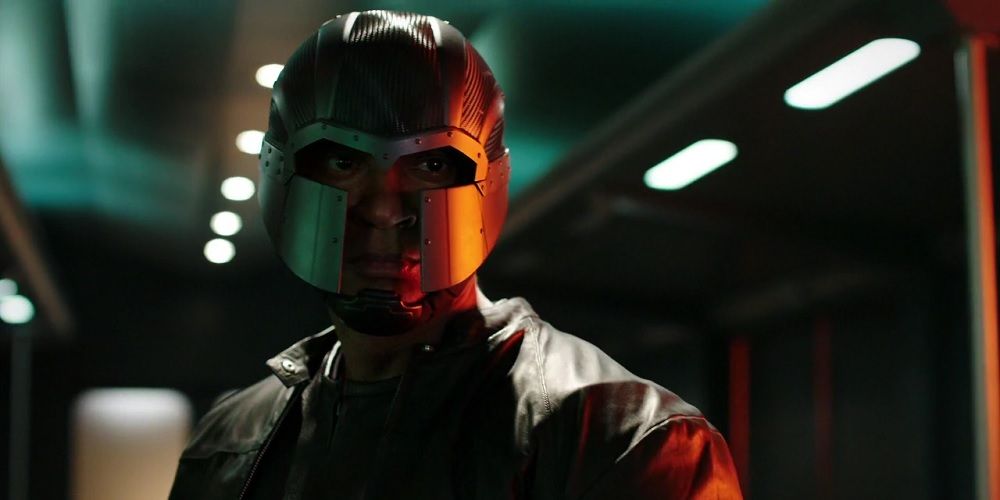 Arrow - John wears his new superhero outfit in combat