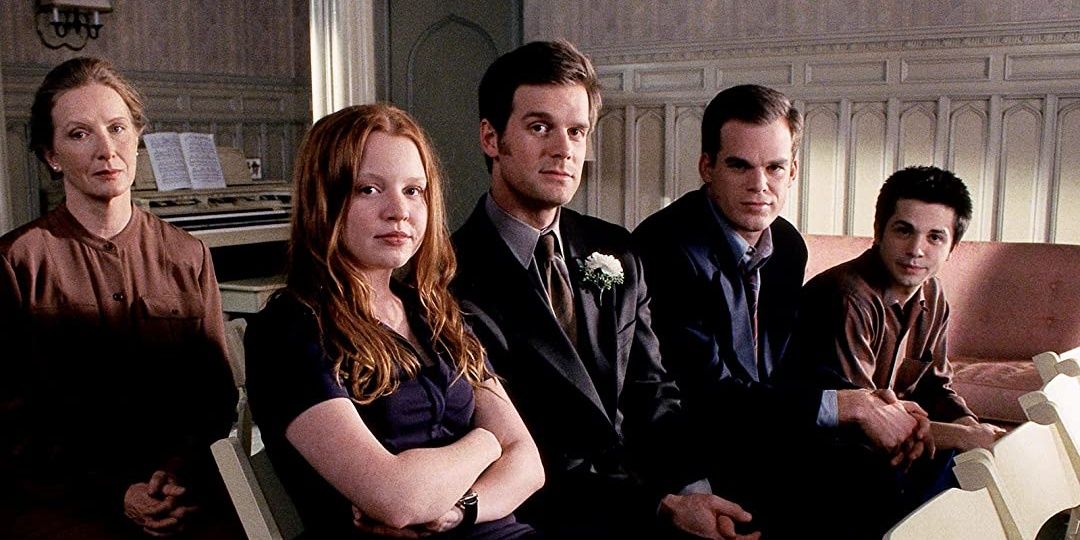 The Fisher family together in Six Feet Under