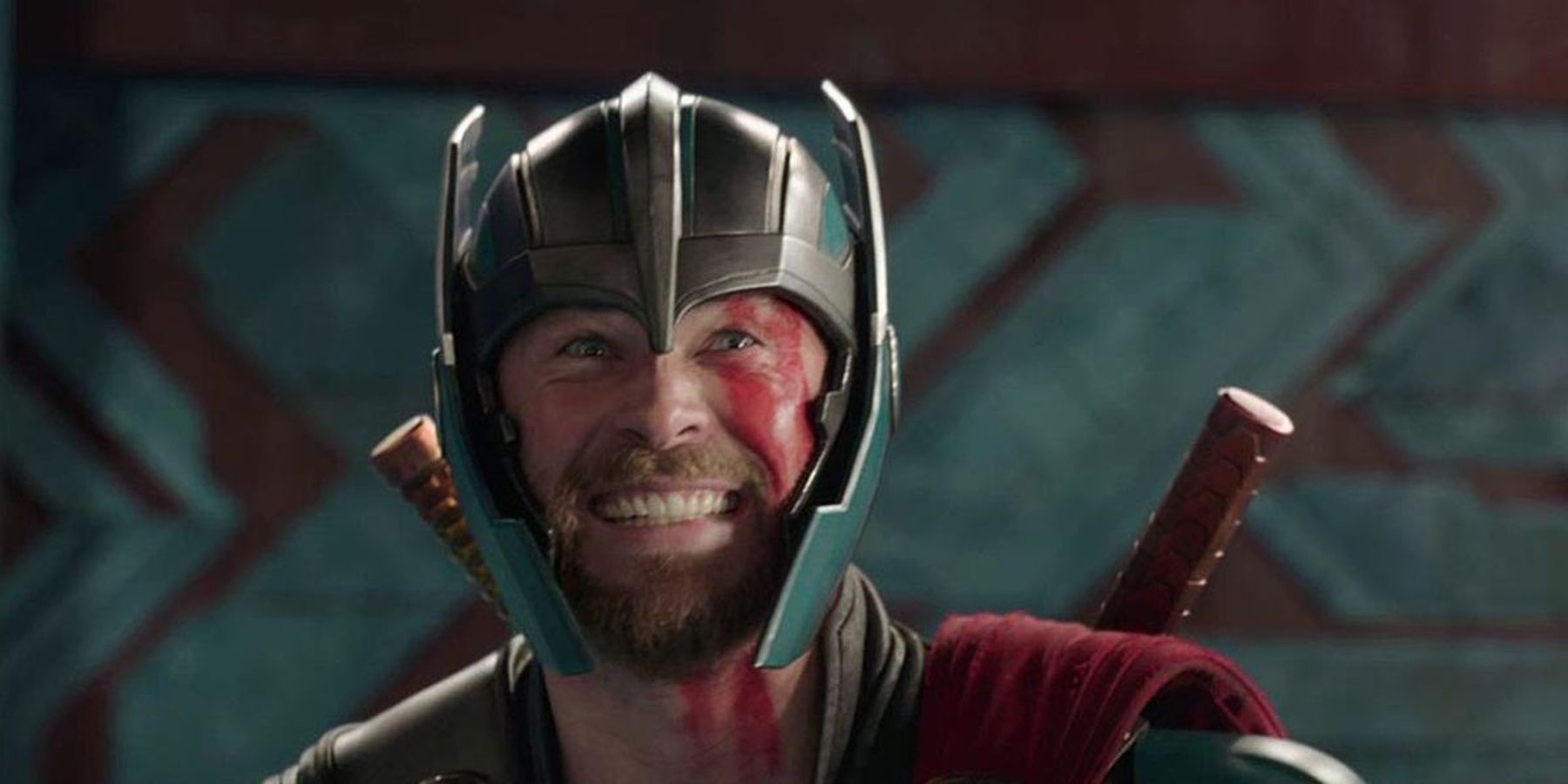 Thor smiles in the arena in Thor: Ragnarok
