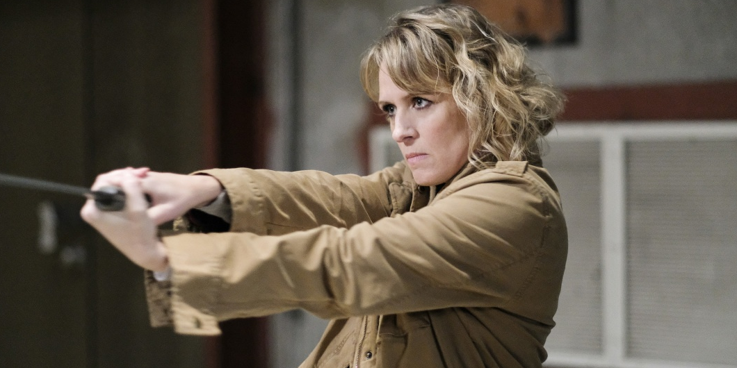 Mary Winchester with a machete in Supernatural