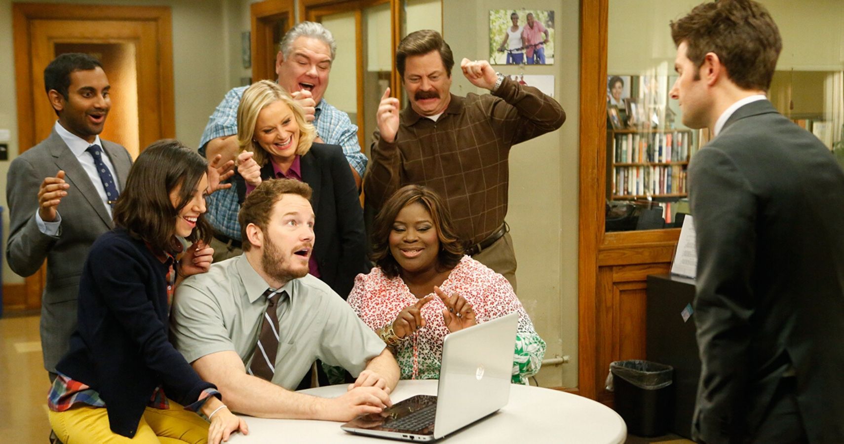 Parks & Rec: 10 Controversies That Almost Killed The Show