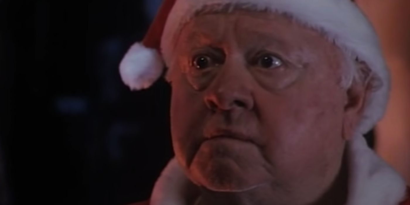 Mickey Rooney stars as a scared Santa Claus i Silent Night Deadly Night