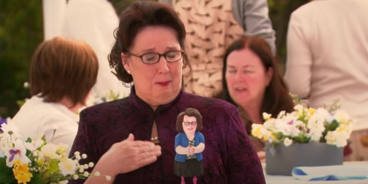 Stanley's gift to Phyllis in The Office