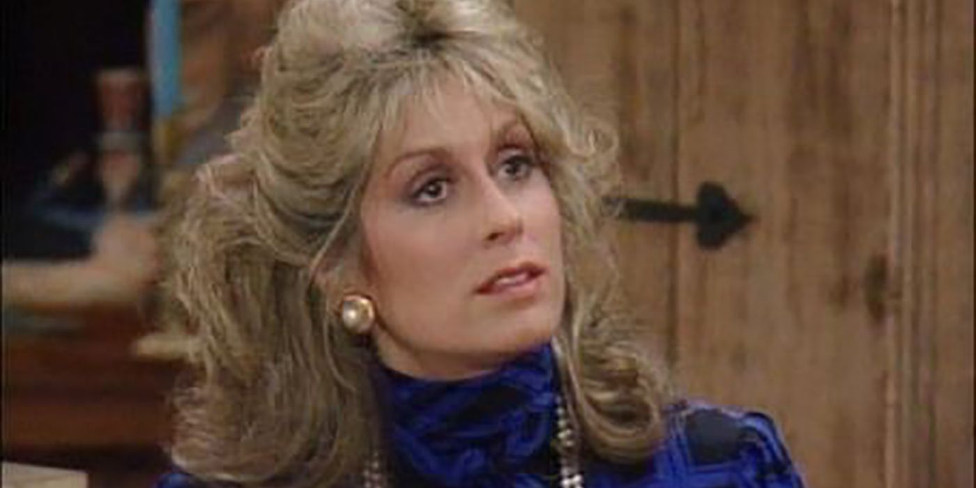 10 Female Sitcom Characters From The '90s That Would Never Fly Today