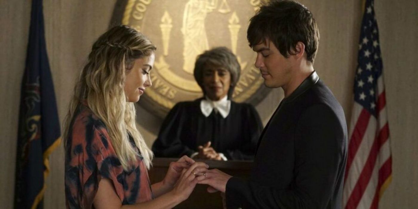 Hanna and Caleb getting married in Pretty Little Liars.