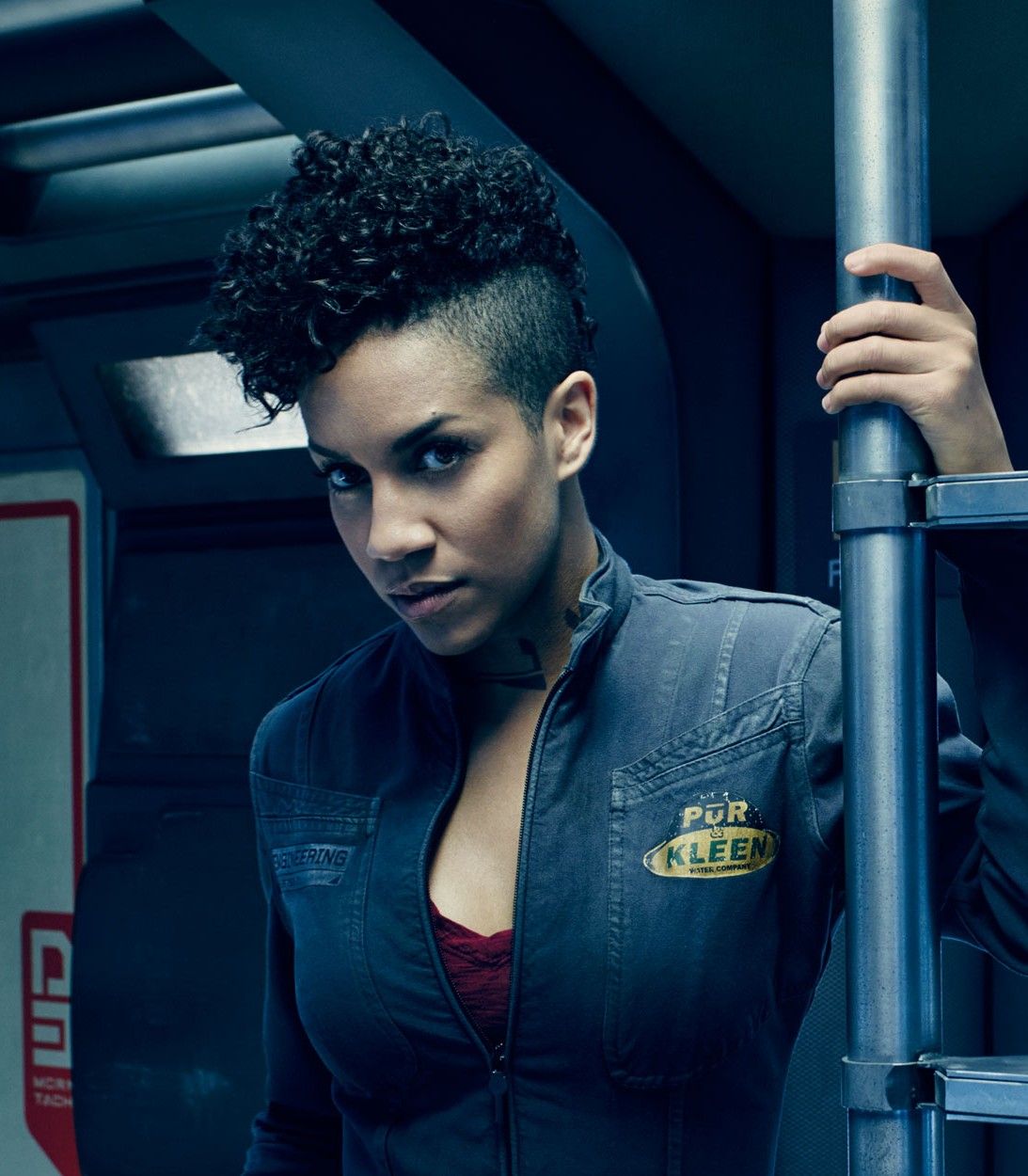 Dominique Tipper as Naomi in Expanse vertical