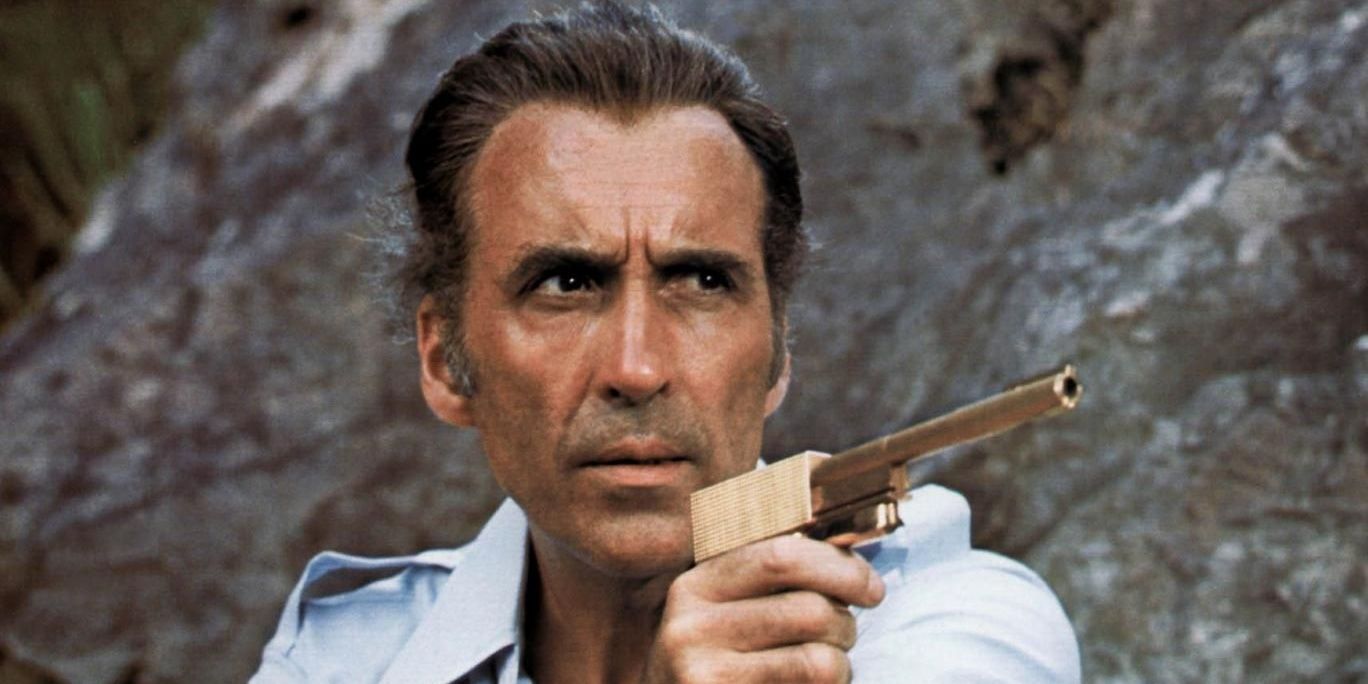 Scaramanga points gun