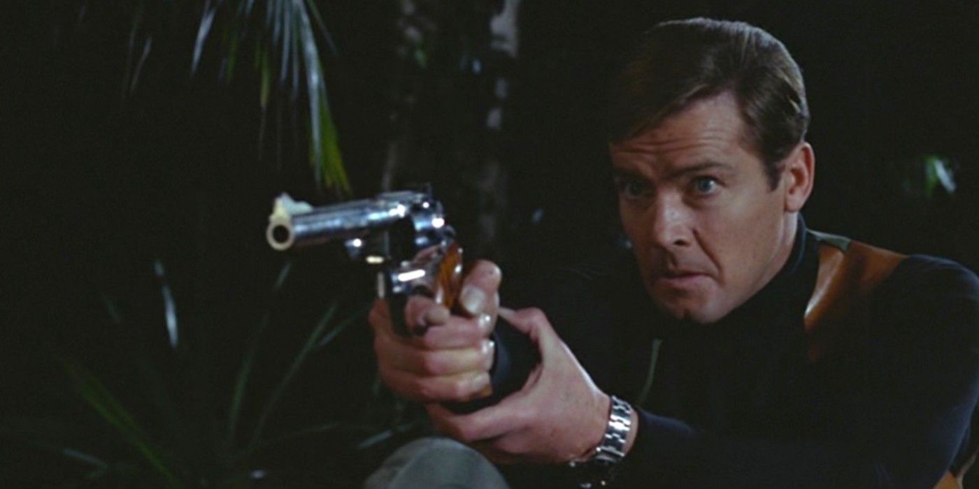 James Bond Roger Moore Magnum
