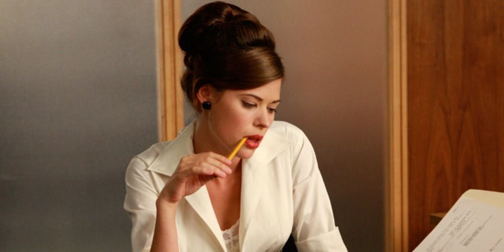 Jane Sterling working in the office in Mad Men