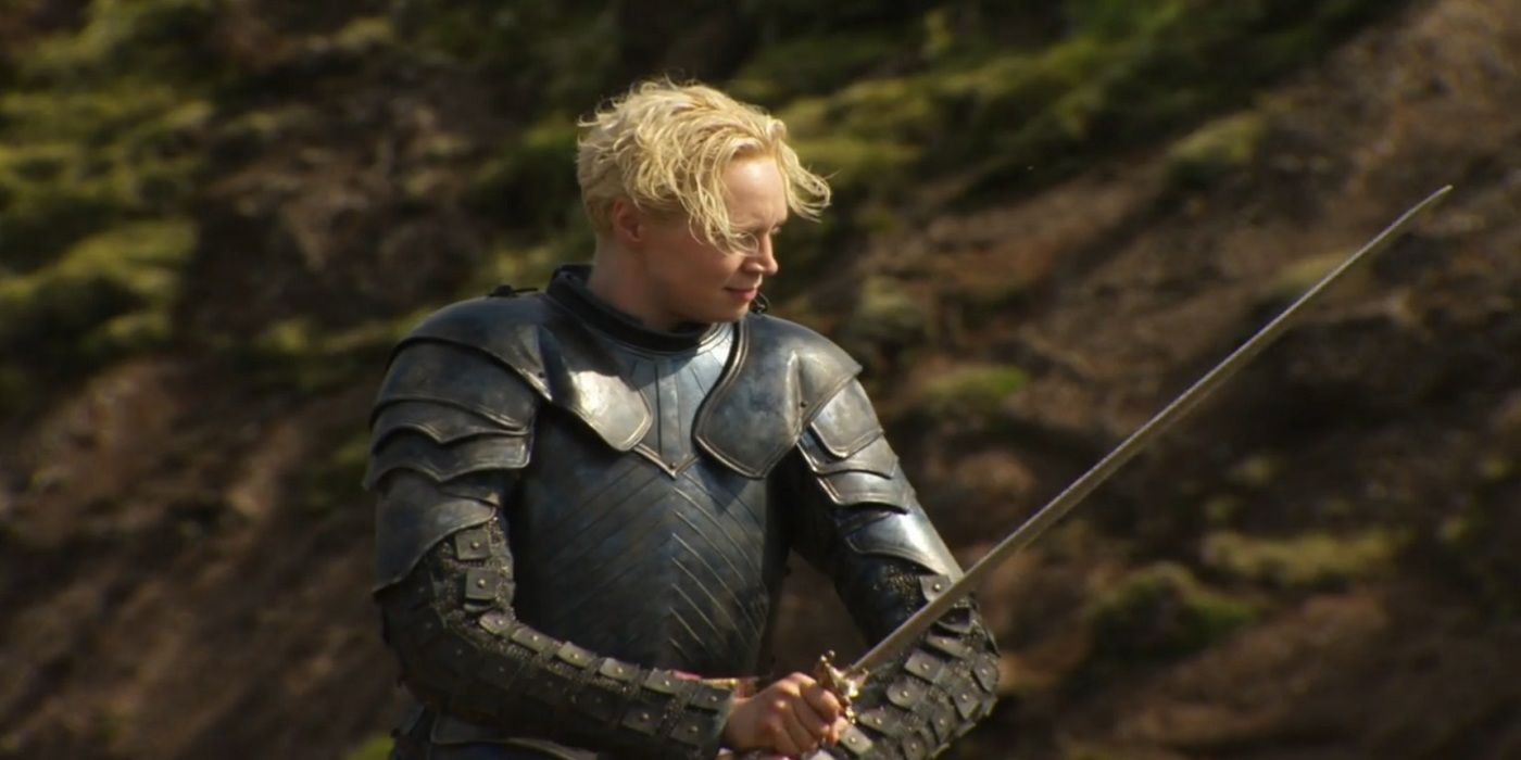 Brienne of Tarth wielding Oathkeeper in Game of Thrones.