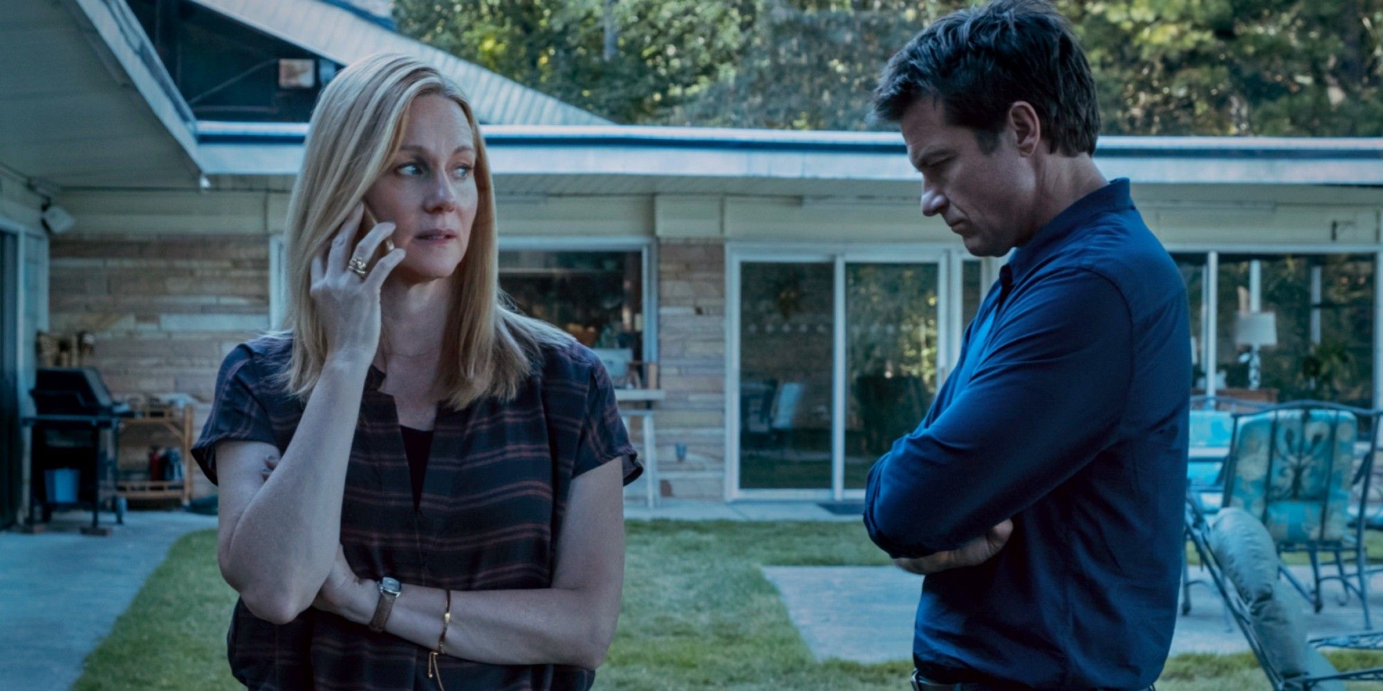 Why Ozark Season 1 & 2 Were So Visually Dark Compared To Season 3