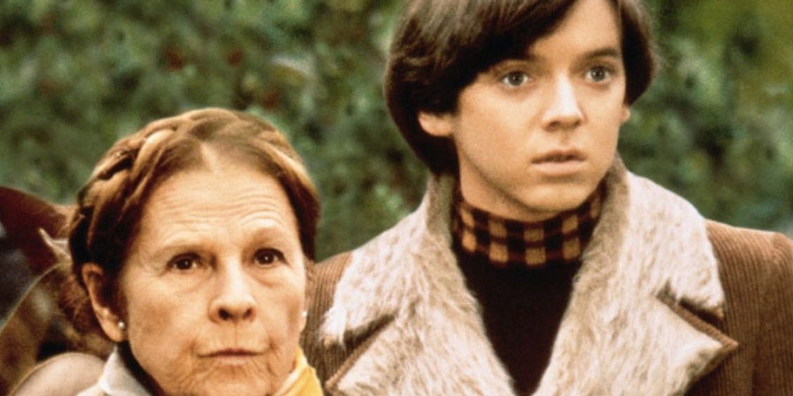 Harold and Maude stand together looking surprised