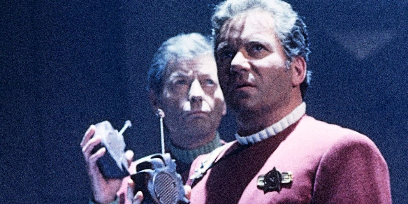 McCoy and Kirk are put on trial in Star Trek VI 