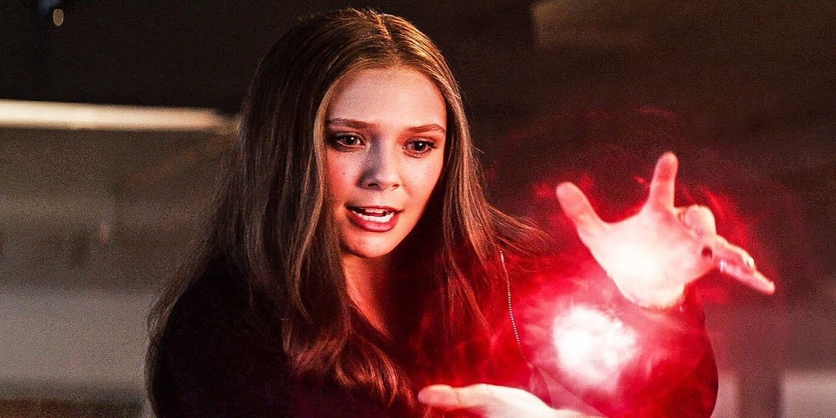 Scarlet Witch attacks Vision