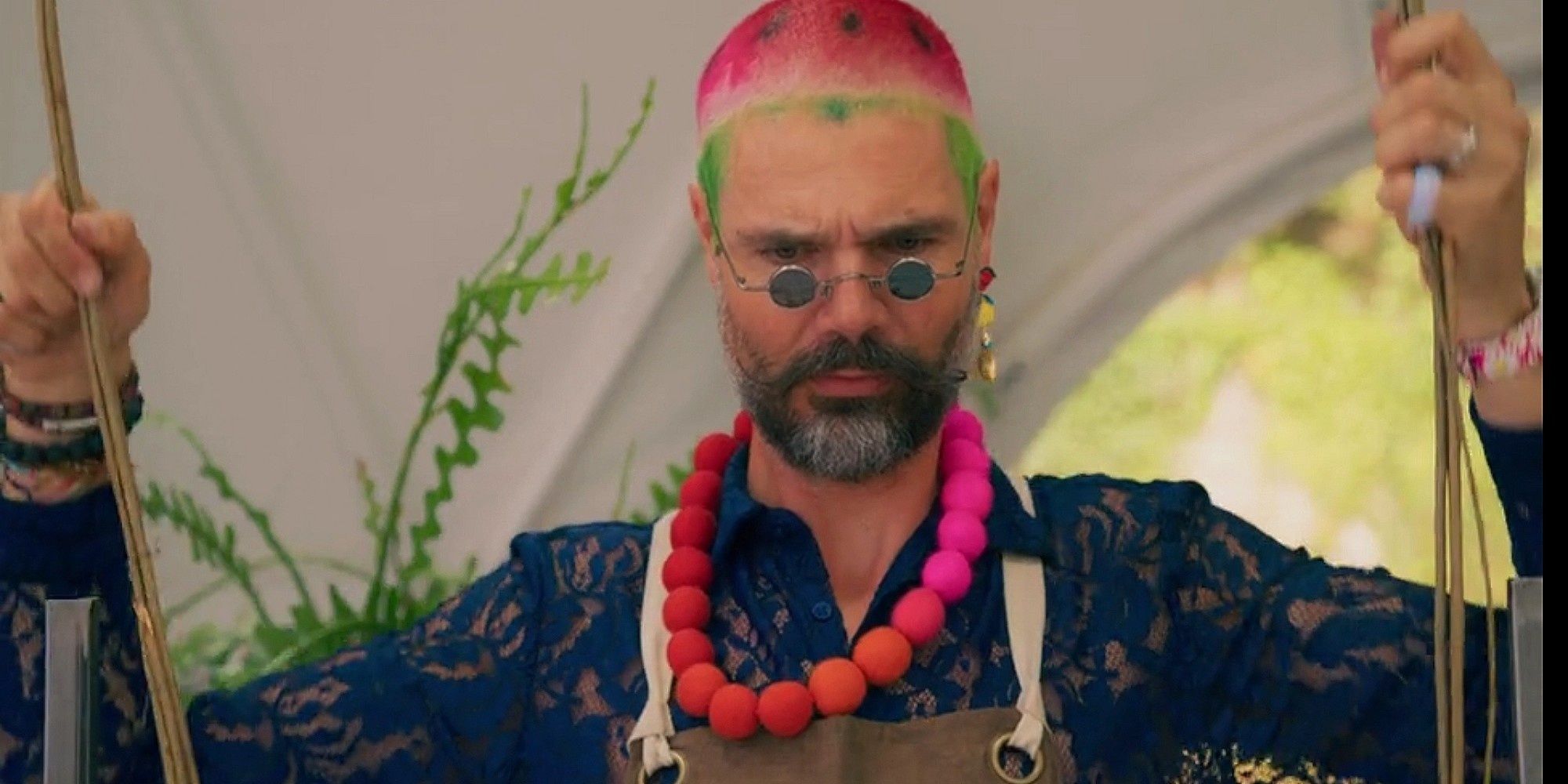 The Big Flower Fight 10 Of Henck & Yan's Best Outfits