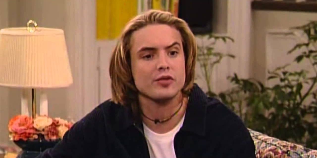 Eric Matthews looking confused on Boy Meets World