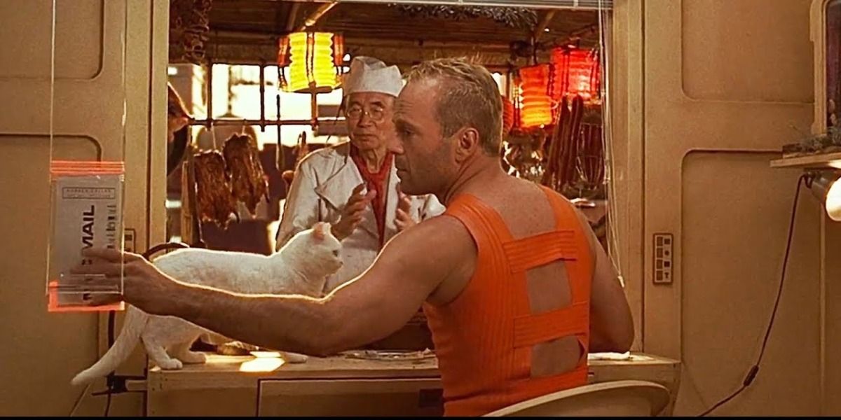 The Fifth Element: 5 Reasons It Was One Of The Greatest Sci-Fi Movies To Be Released (& 5 It Wasn’t)