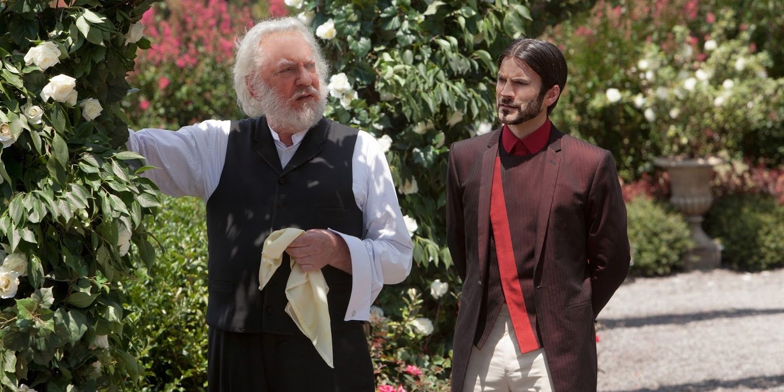 The Hunger Games President Snow Seneca Crane Rose Garden