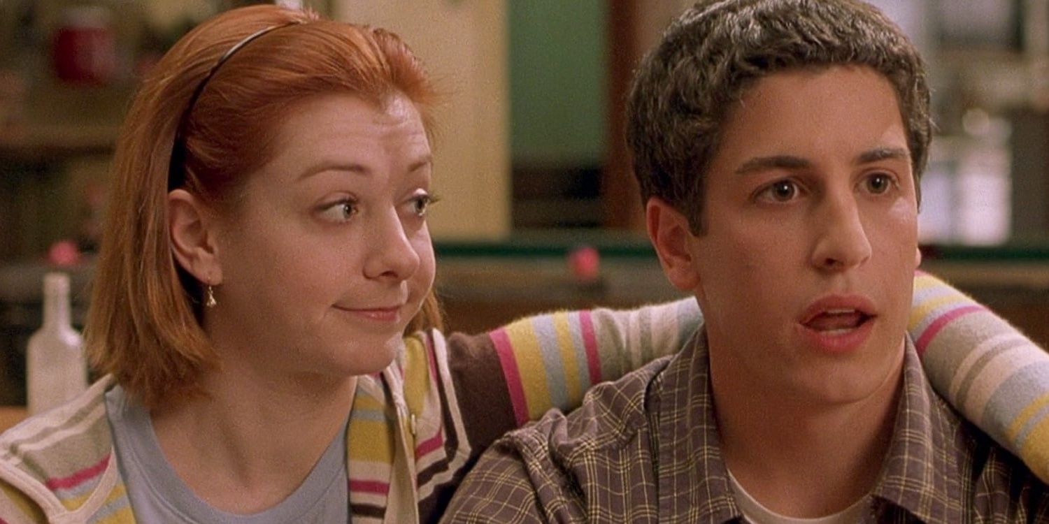 Michelle and Jim sitting together in American Pie 2
