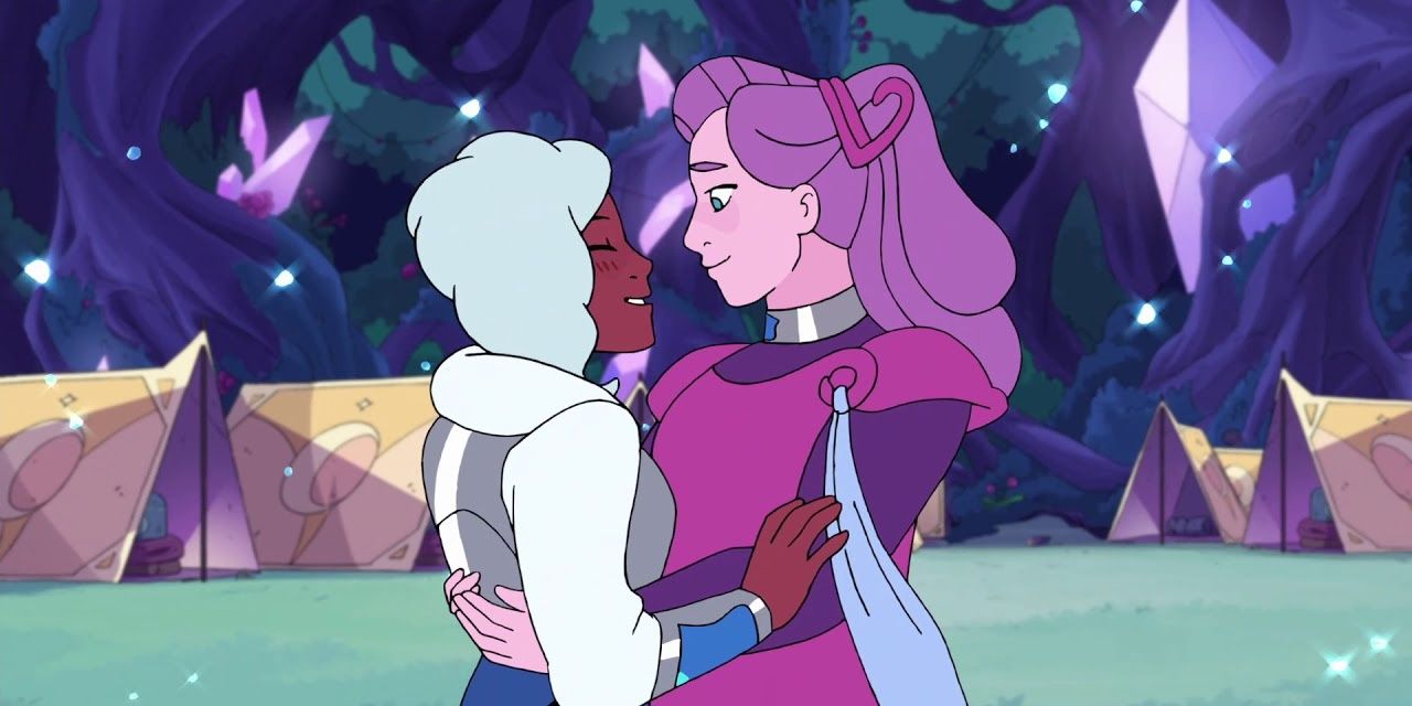 She-Ra And The Princesses of Power' Season 2: Lesbian Vibes, Girl Power,  And So Much Bow — Femestella