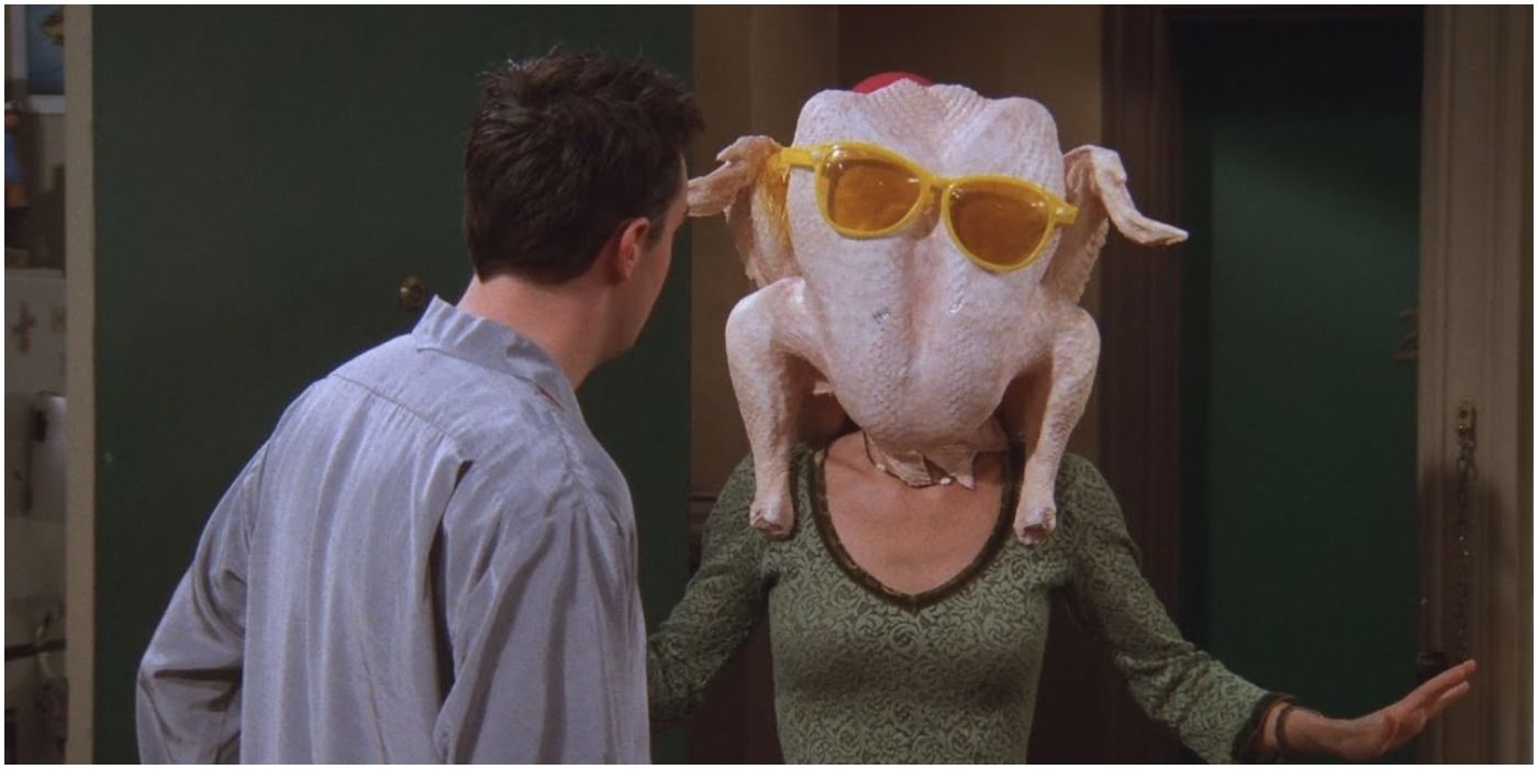 Monica wears the turkey on her head in Friends