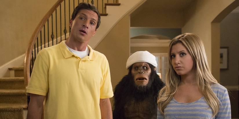 Ashley Tisdale and Simon Rex with a monkey in Scary Movie 5