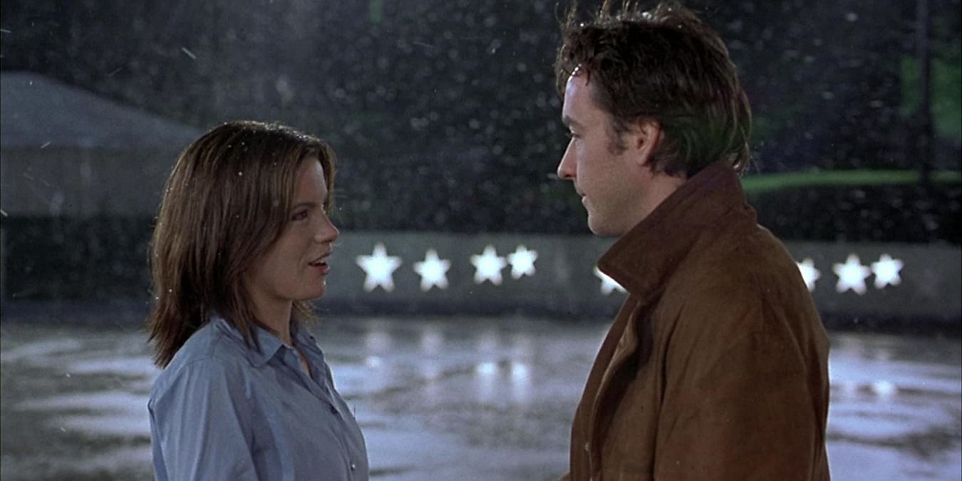 John Cusack talks to Kate Beckinsale on an ice rink in Serendipity