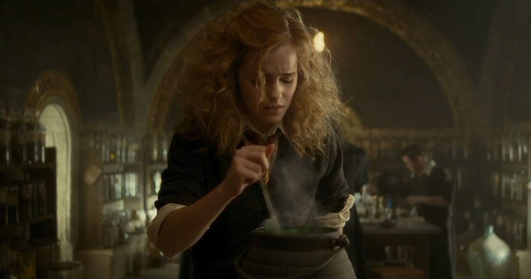 Hermione tries to brew a potion and her hair gets frizzy
