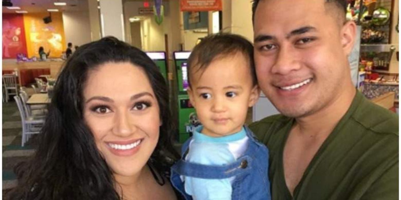 90 Day Fiance's Kalani and Asuelu taking a photo with their son