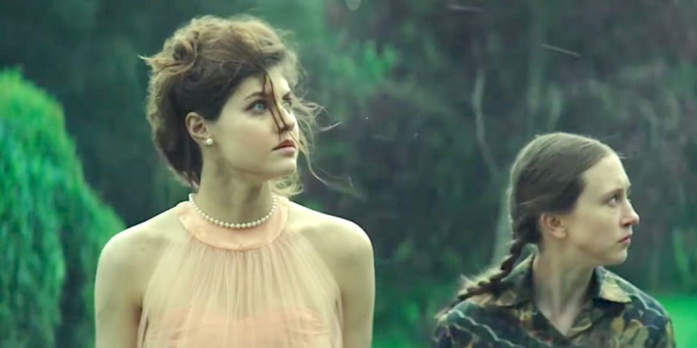 Alexandra Daddario Lived In The Castle