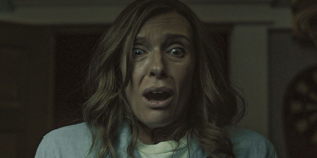 Annie in Peter's bedroom in Hereditary.