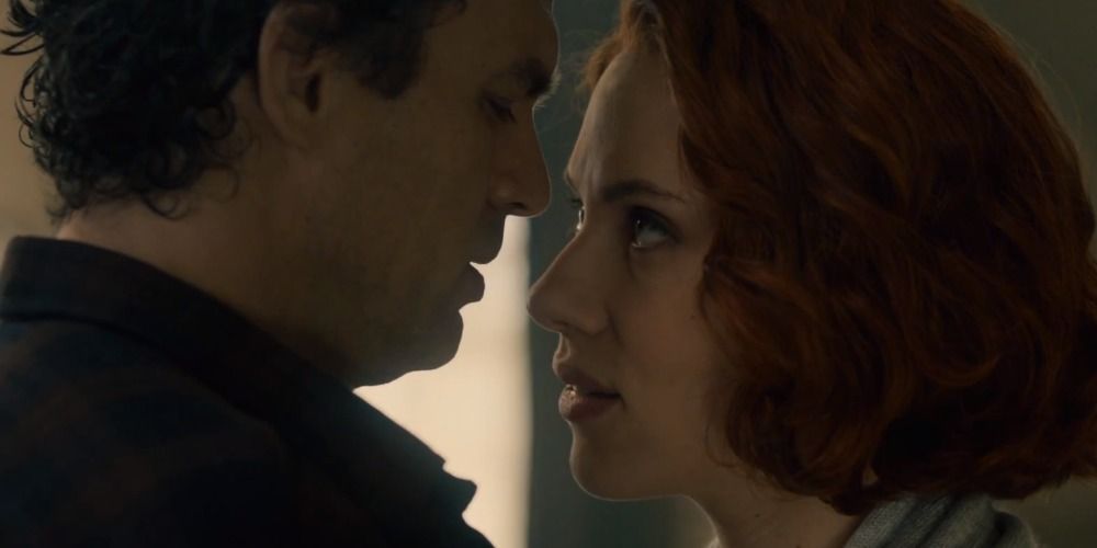 Bruce Banner and Black Widow almost kissing in Angers Age of Ultron