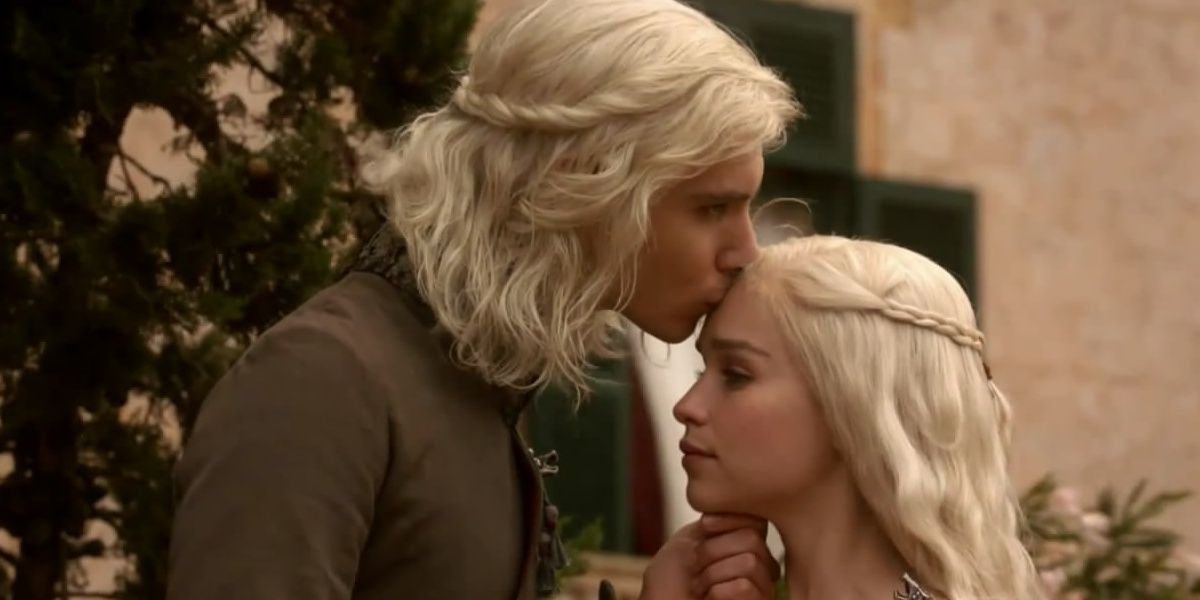 Viserys kissing Daenerys' head