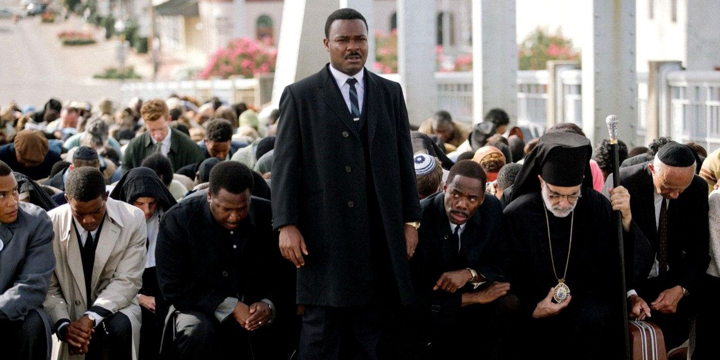 Dr. Martin Luther King Jr (David Oyelowo) standing and looking serious in Selma