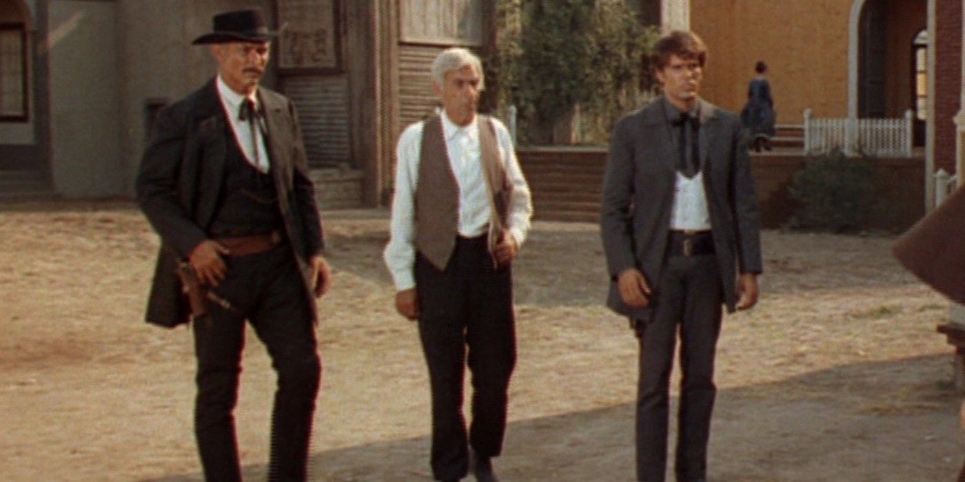 Top 10 Lee Van Cleef Westerns Ranked According To IMDb