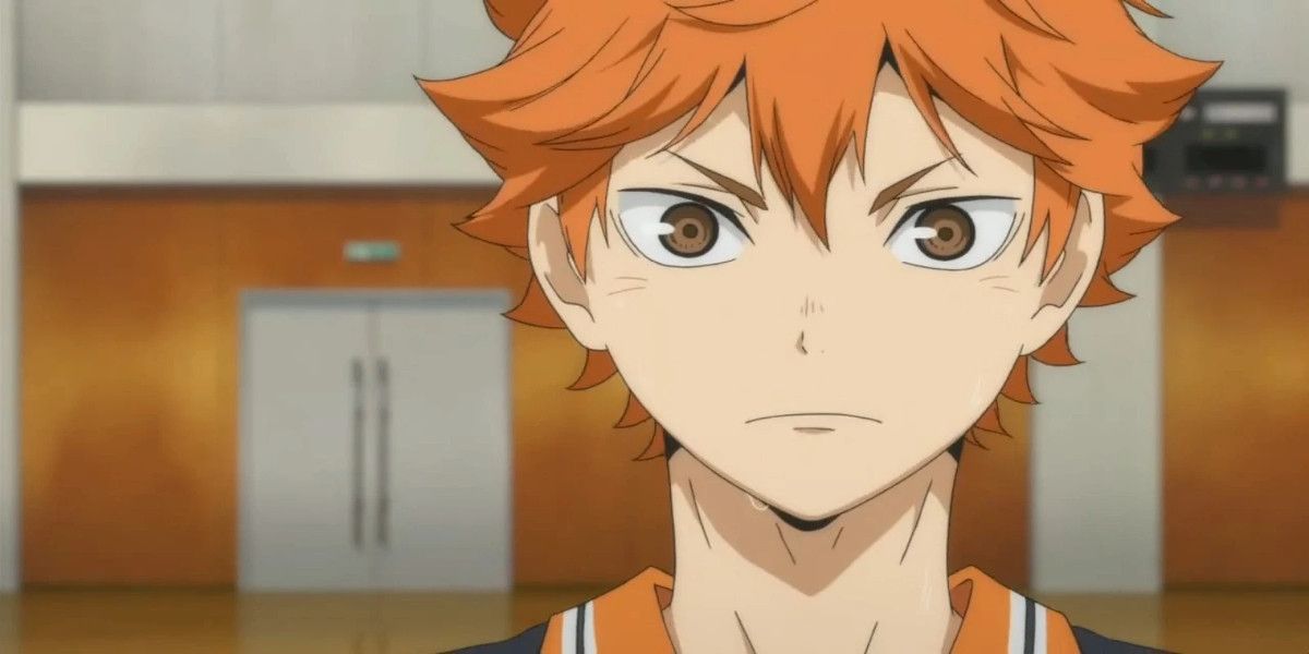 Hinata has a intense stare in the gym in Haikyuu!!