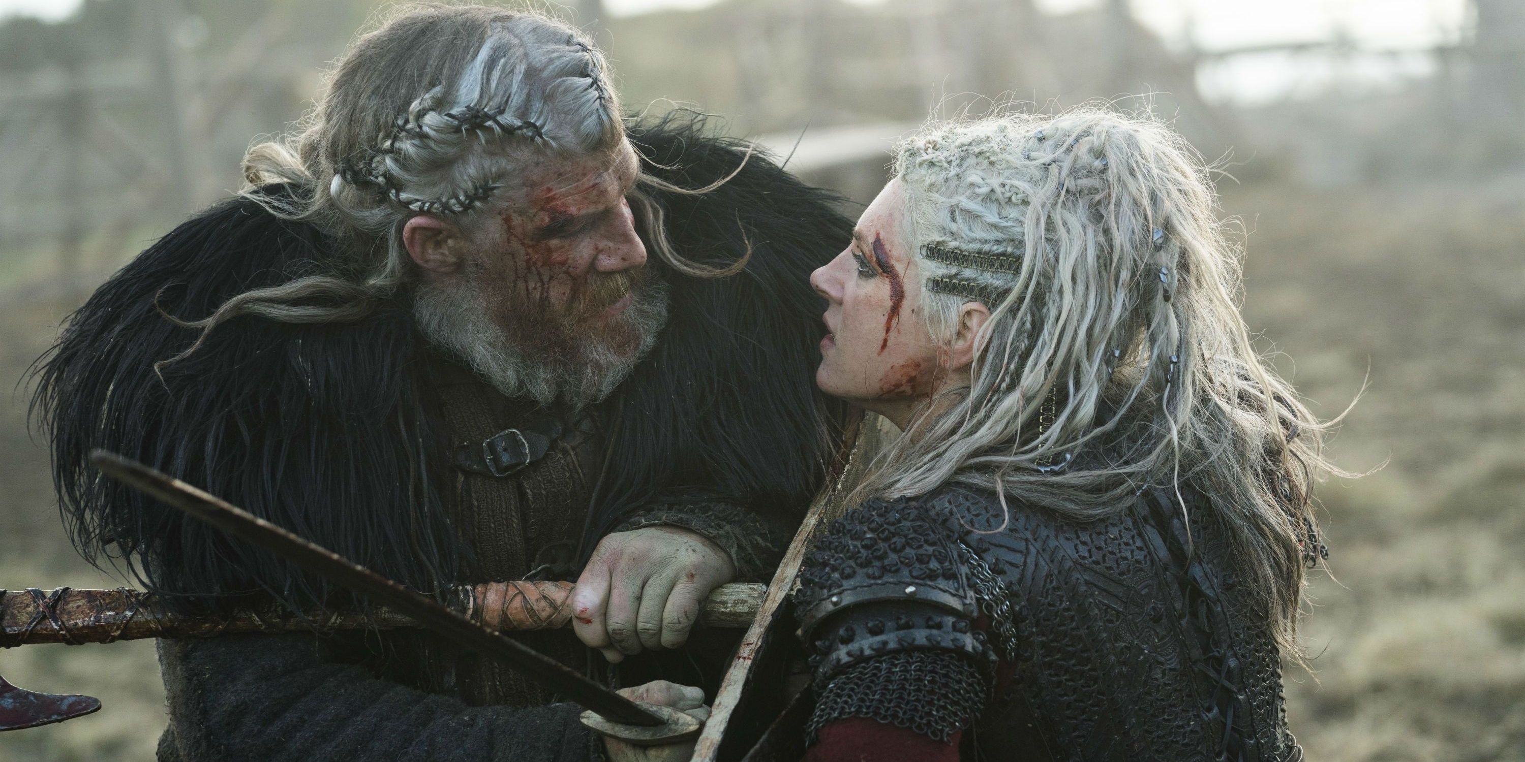 Lagertha fights with White Hair before killing him