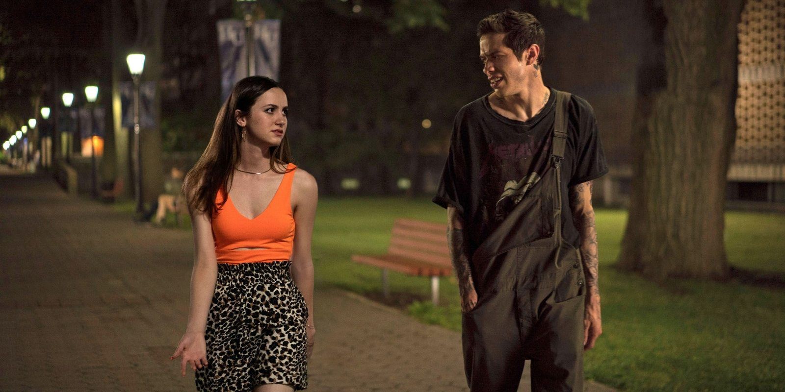 Maude Apatow and Pete Davidson in The King of Staten Island