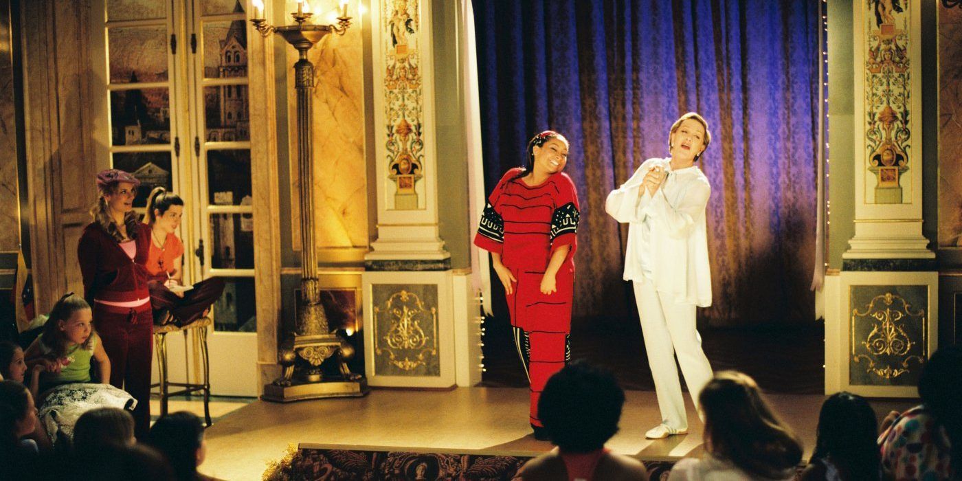Raven e Julie Andrews em O Diário da Princesa 2, cantando no aniversário de Mia