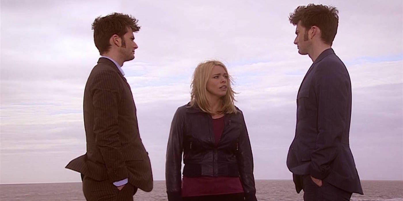 Rose stands with Two Doctors in Doctor Who