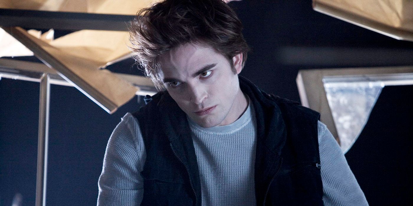 Robert Pattinson Totally Roasted Twilight In The DVD Commentary