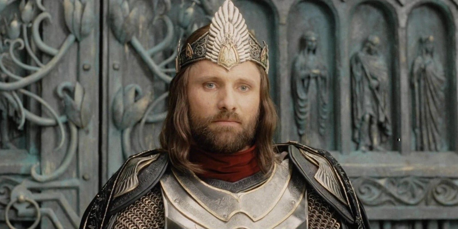 Aragorn crowned as king of Gondor in The Lord of the Rings