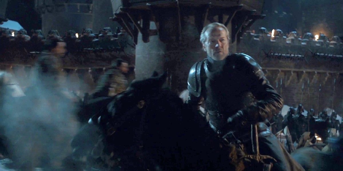 jorah on his horse leading the army against white walkers
