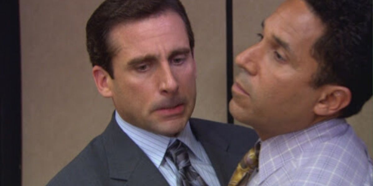 Michael and Oscar kiss. 