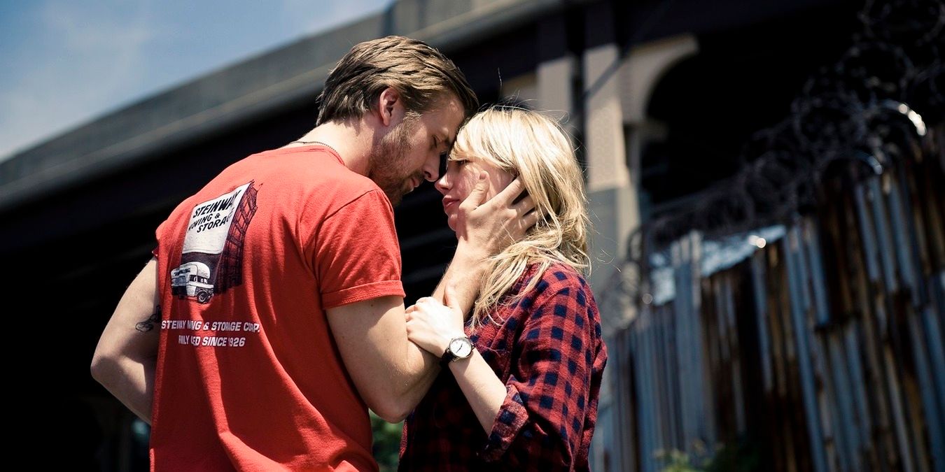 Ryan Gosling and Michelle Williams hold each other in Blue Valentine