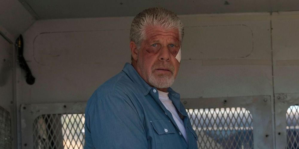 Clay gets rescued from a prison van before his death in Sons Of Anarchy