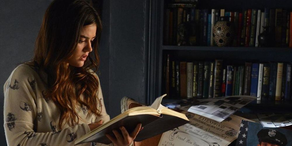 Pretty Little Liars 10 Times Rosewood Should Have Made National Headlines