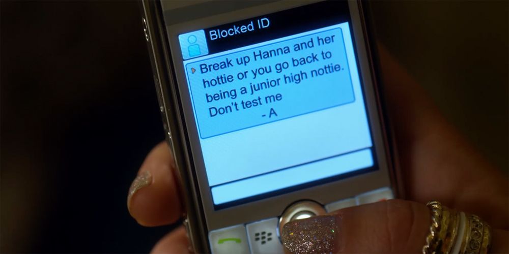 Pretty Little Liars 10 Early Clues To Future “A” Reveals