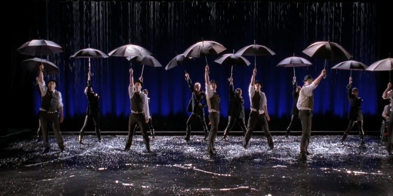 The New Directions performing on the auditorium in Glee