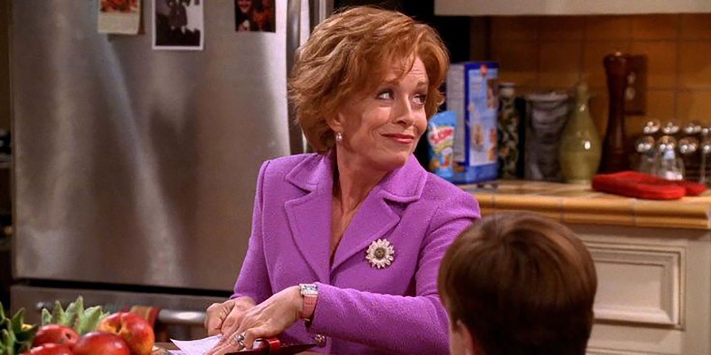 Evelyn Harper smiles while in Charlie's kitchen in Two and a Half Men